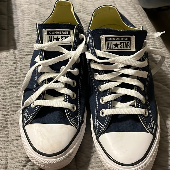 Men’s Converse low tops